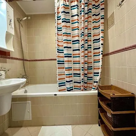 Royal Bay Alex Apartment *
