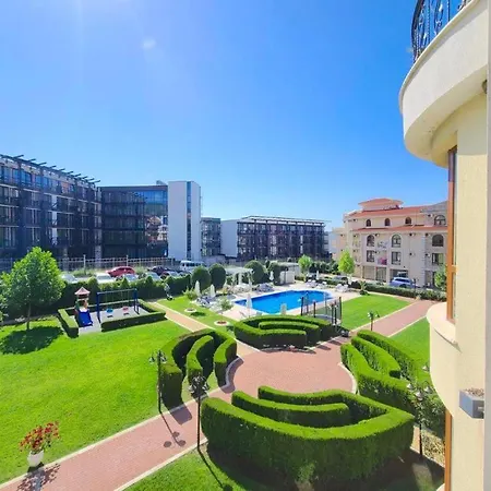 Royal Bay Alex Апартаменты Свети-Влас